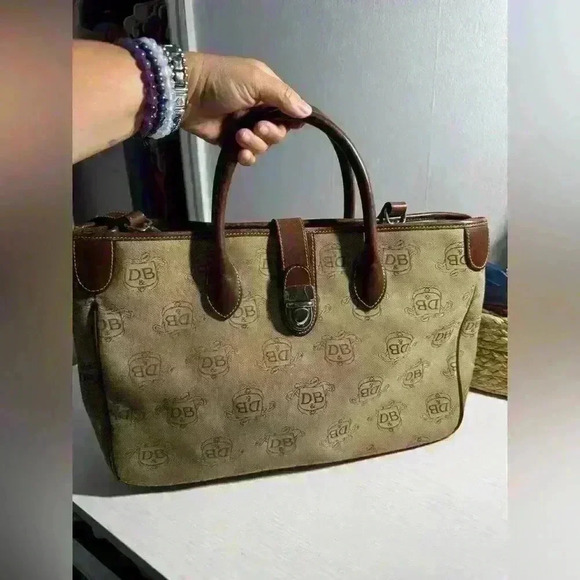 DOONEY & BOURKE Vintage Double Handle Signature Tan Canvas - Picture 1 of 16